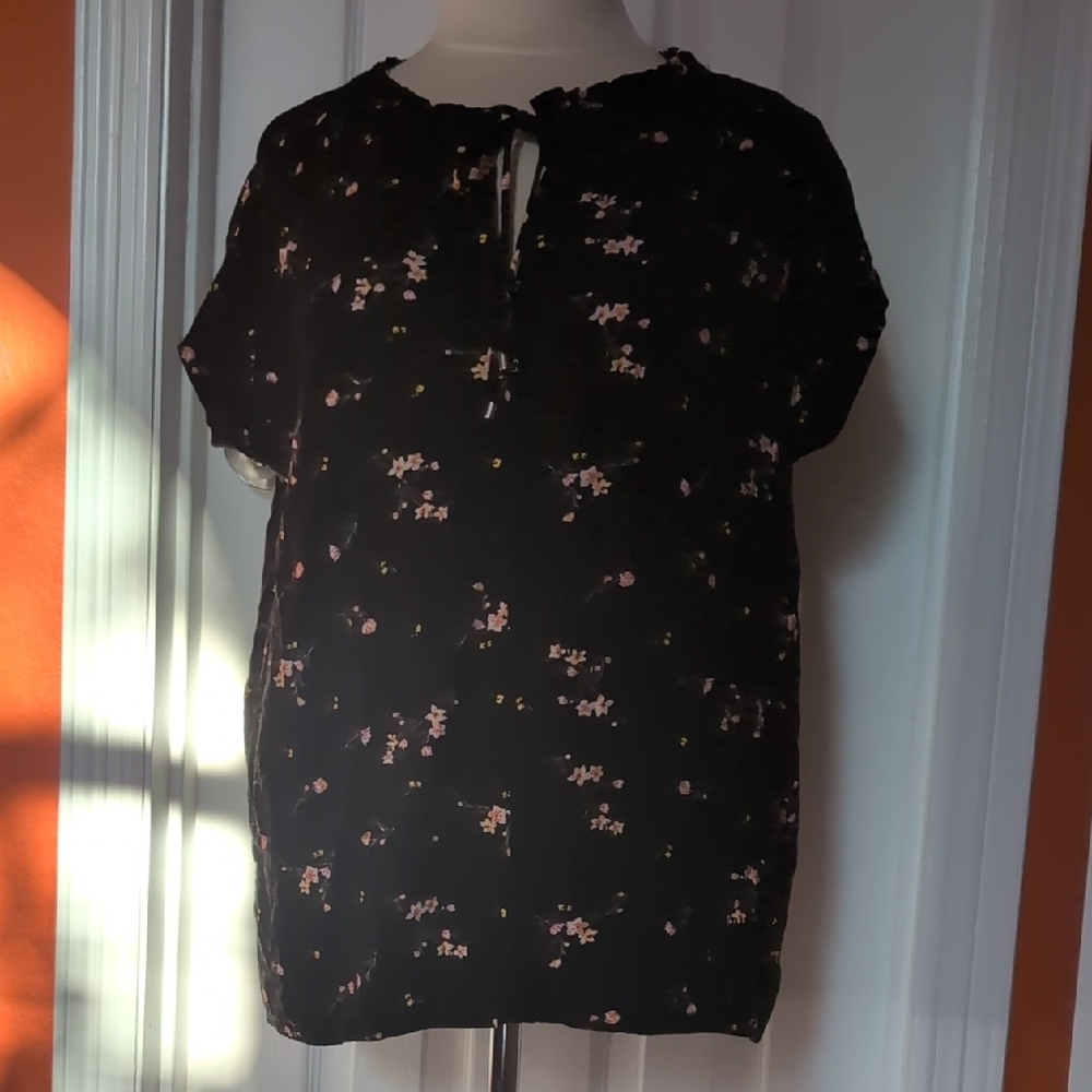 Buffalo David Bitton Black Floral Blouse